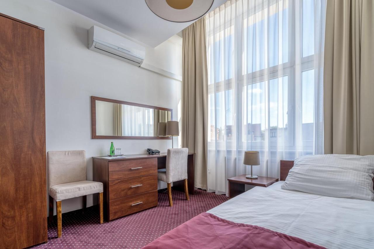 Hotel Stork Brodnica  Exterior photo